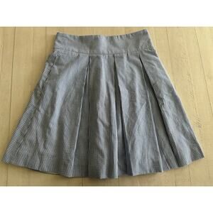 Lauren James Lined Seersucker skirt with scalloped hem, Size Small EUC